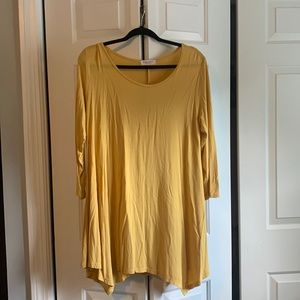 Mustard yellow 3/4 sleeve long tunic Size L
